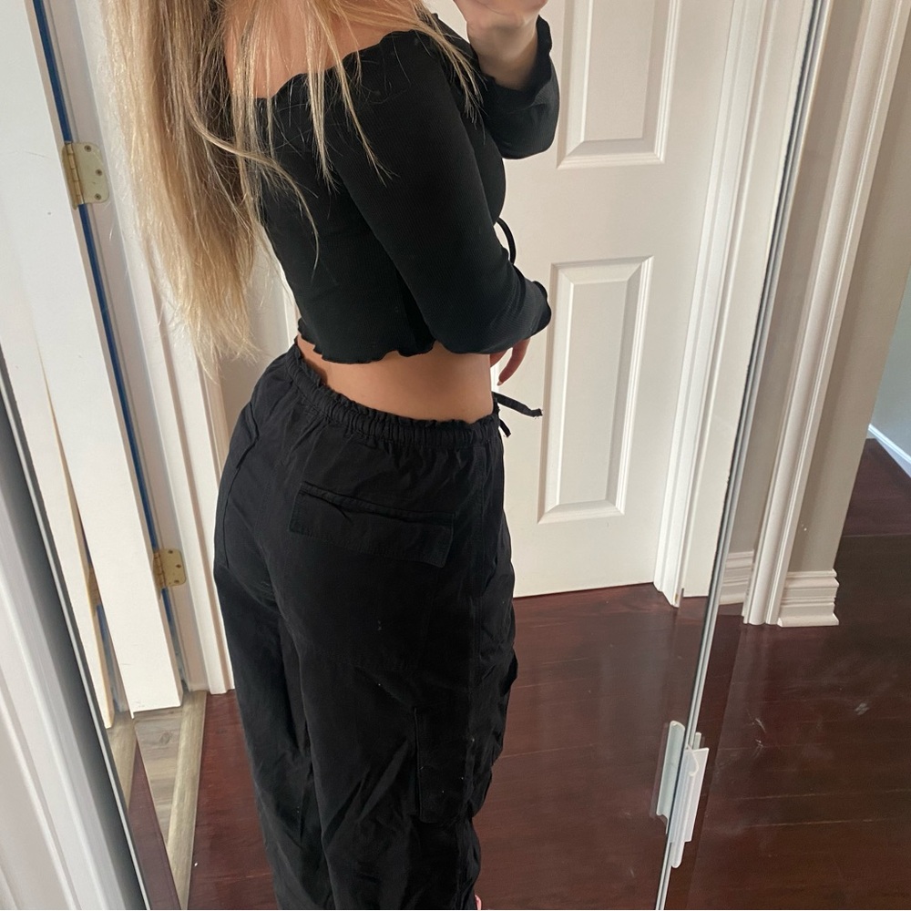 H&M black cargo pants - Picture 3 of 10